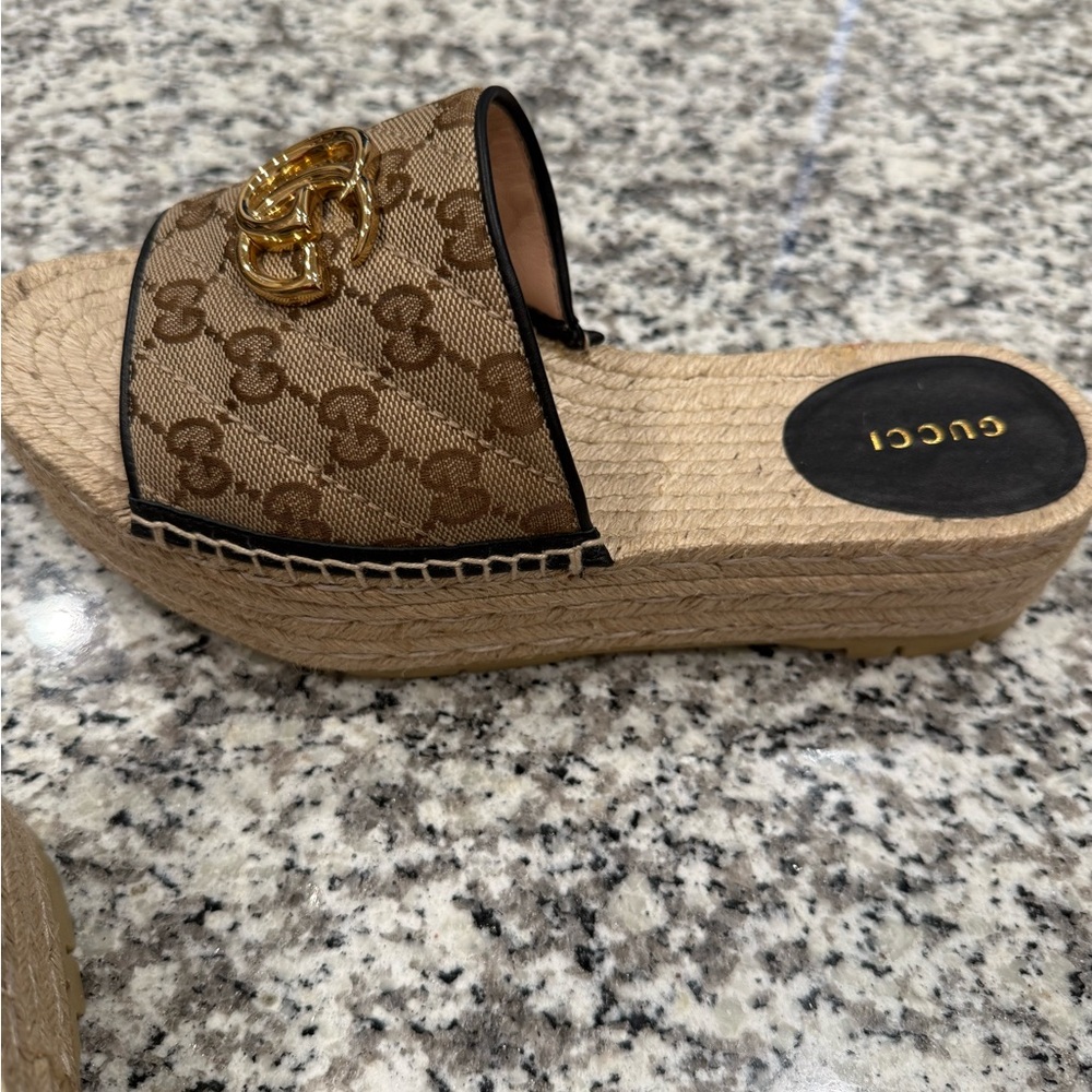 Gucci Tan Espadrille Platform Slides - Picture 2 of 11